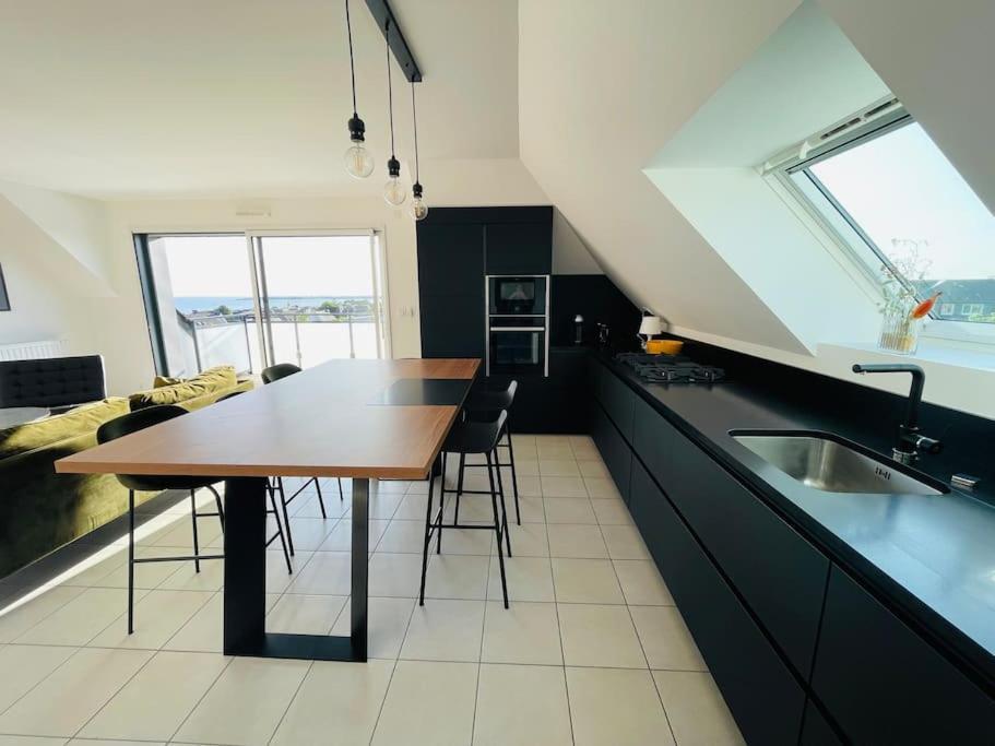 Appartement Lumineux Et Spacieux, Terrasse Et Parking Prive Concarneau Exterior foto